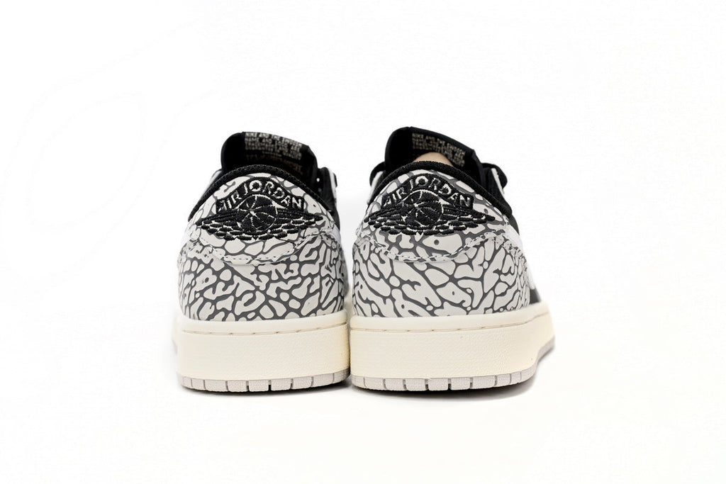 Nike Air Jordan 1 Retro Low Low-Top Sneakers