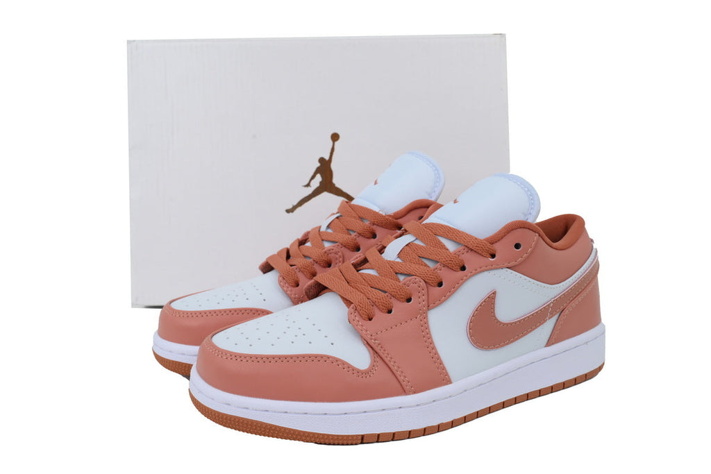 Nike Air Jordan 1 Retro Low Low-Top Sneakers