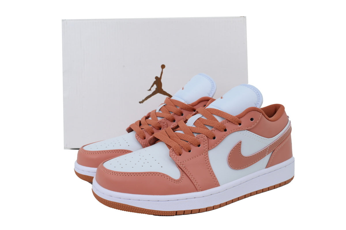 Nike Air Jordan 1 Retro Low Low-Top Sneakers