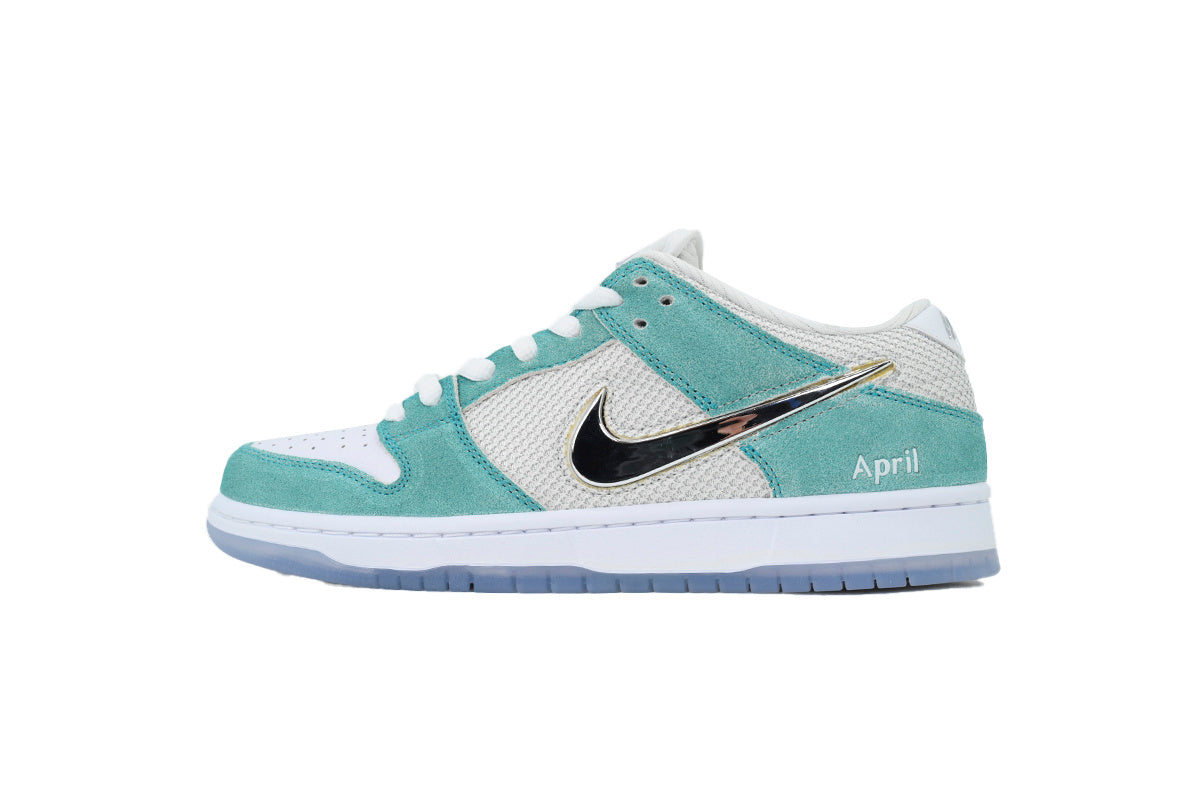 Nike SB Dunk Low – Classic Streetwear Sneakers (EU 36–45)