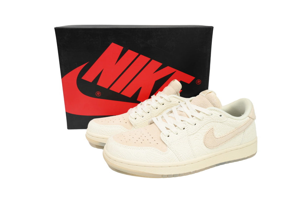 Nike Air Jordan 1 Retro Low Low-Top Sneakers